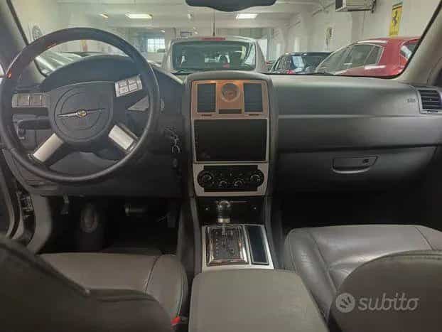 Chrysler 300C 3.5 V6 24V cat Sedan 12/2005-photo-5