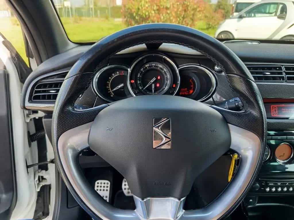 DS Automobiles DS3 Ds DS3 3 1.6 THP 155 Ultra Prestige 03/2012-photo-13