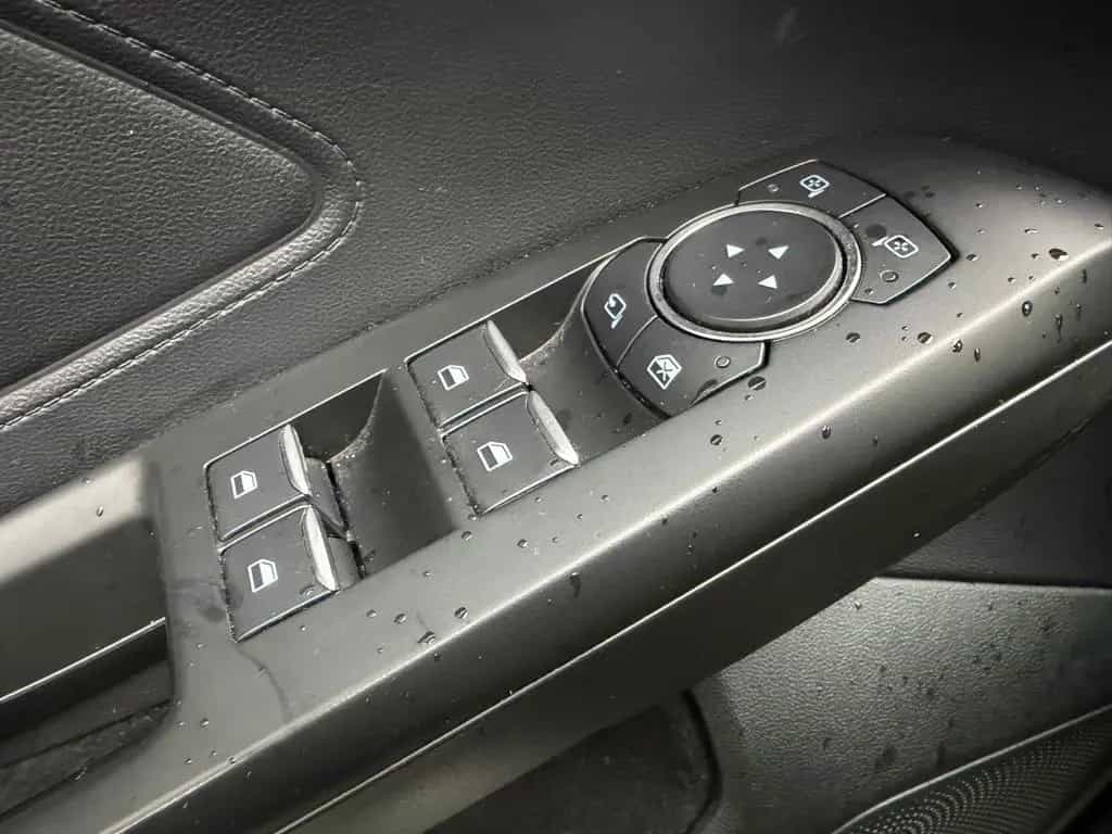 Ford Focus Turnier ST-Line 1-1HAND GARANTIE AUTOMATIK 04/2020-photo-11