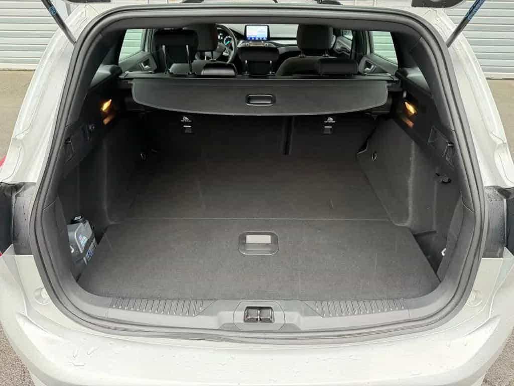 Ford Focus Turnier ST-Line 1-1HAND GARANTIE AUTOMATIK 04/2020-photo-19