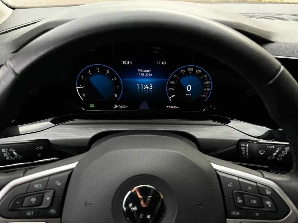 Volkswagen Golf VIII Lim. Style 1.5 TSI Matrix Pano ACC Cam 01/2021-photo-15