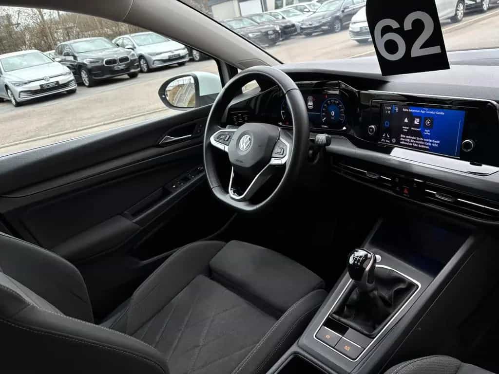 Volkswagen Golf VIII Lim. Style 1.5 TSI Matrix Pano ACC Cam 01/2021-photo-3