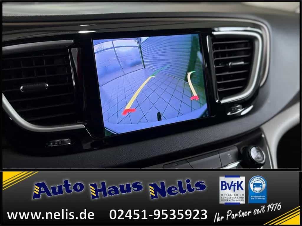 Chrysler Pacifica 7-Sitzer Allwetter Navi Android/Apple K 09/2016-photo-12