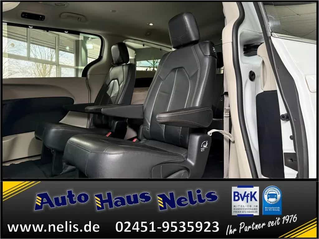 Chrysler Pacifica 7-Sitzer Allwetter Navi Android/Apple K 09/2016-photo-16