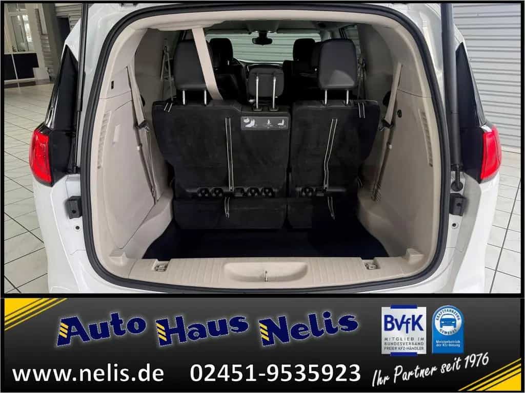 Chrysler Pacifica 7-Sitzer Allwetter Navi Android/Apple K 09/2016-photo-18