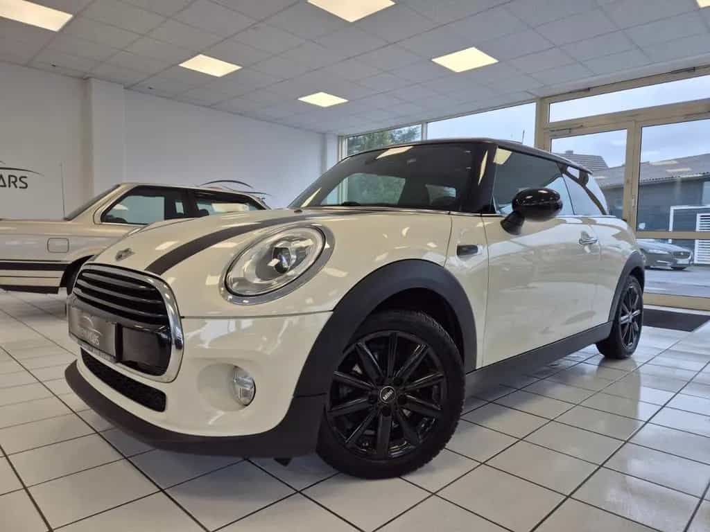 MINI Cooper D Sport |TEMPOMAT|NAVI| PANO|LED|AMBIENTE 12/2017-photo-1
