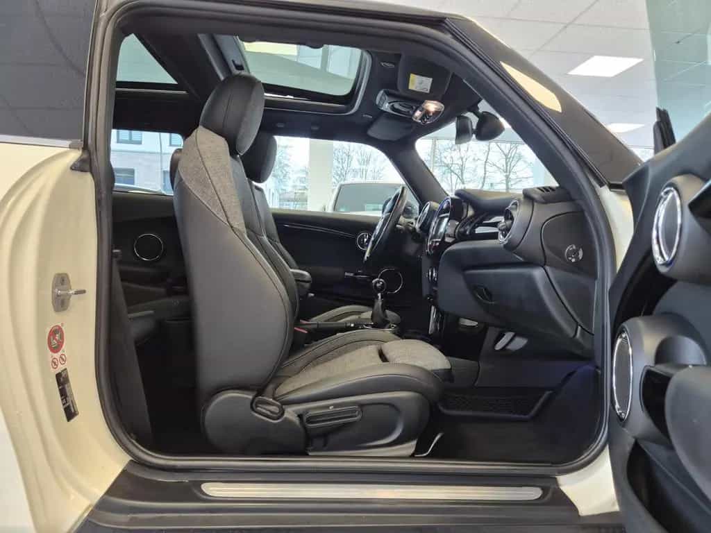 MINI Cooper D Sport |TEMPOMAT|NAVI| PANO|LED|AMBIENTE 12/2017-photo-13
