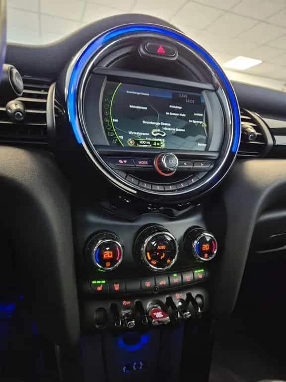 MINI Cooper D Sport |TEMPOMAT|NAVI| PANO|LED|AMBIENTE 12/2017-photo-18