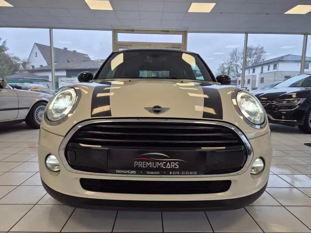 MINI Cooper D Sport |TEMPOMAT|NAVI| PANO|LED|AMBIENTE 12/2017-photo-2