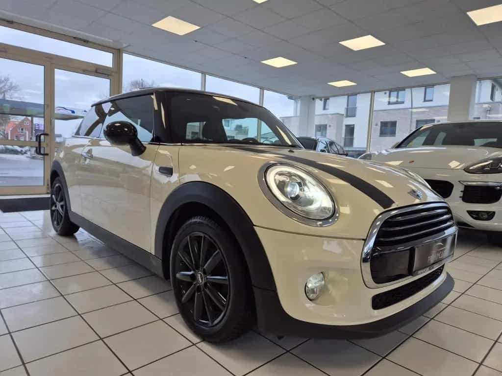 MINI Cooper D Sport |TEMPOMAT|NAVI| PANO|LED|AMBIENTE 12/2017-photo-3