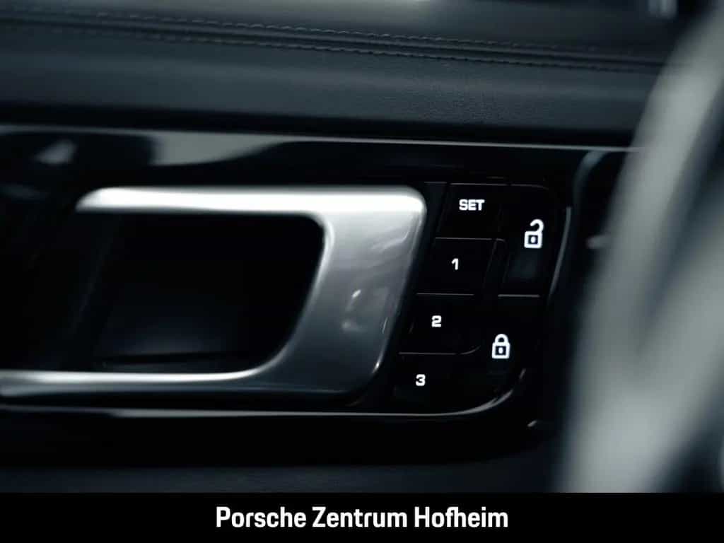 Porsche Cayenne Turbo HA-Lenkung InnoDrive Soft-Close 01/2020-photo-27