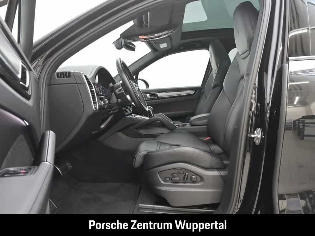 Porsche Cayenne S Platinum Edition Sportabgas InnoDrive 01/2023-photo-15