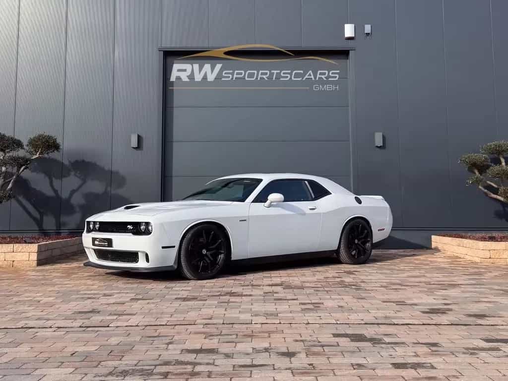 Dodge Challenger 01/2018-photo-0