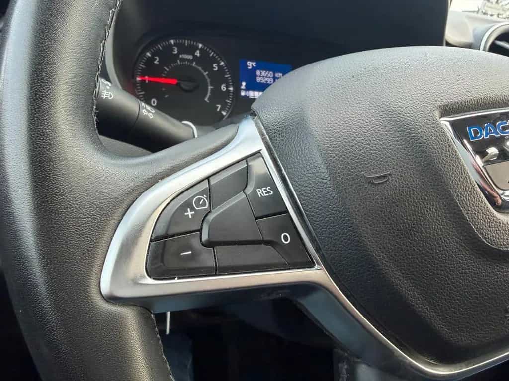 Dacia Duster II 1.6 Comfort*Nav*Carplay*Klima*Temp*PDC 04/2019-photo-22