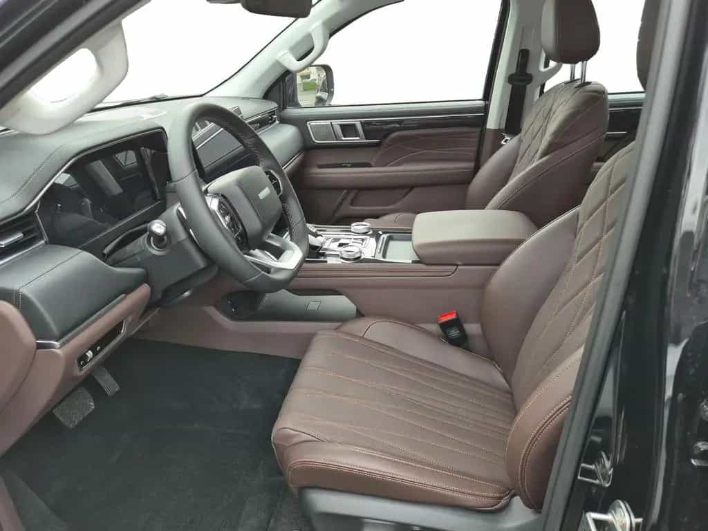 Foton 4 Ultra 2.0 L Diesel 117kW 8AT null-photo-9