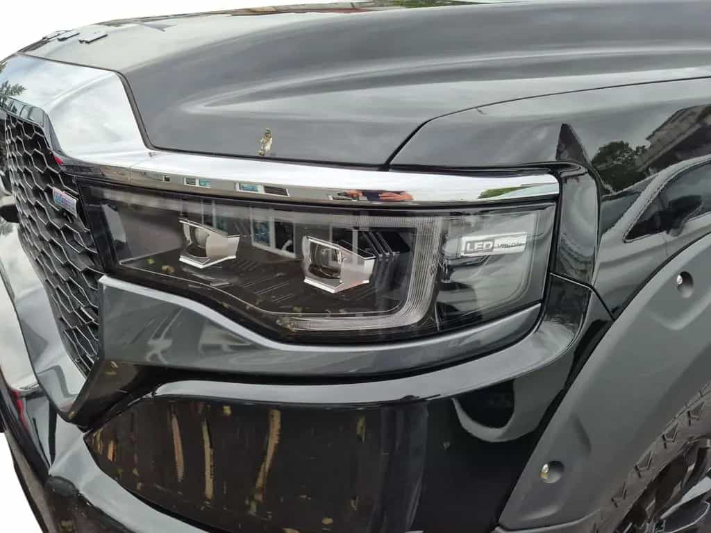 Foton 4 Ultra 2.0 L Diesel 117kW 8AT null-photo-5