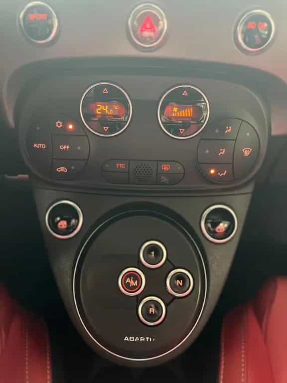 Abarth 595 Turismo/Automatik/Leder/Xenon/PDC/CarPlay 04/2020-photo-23