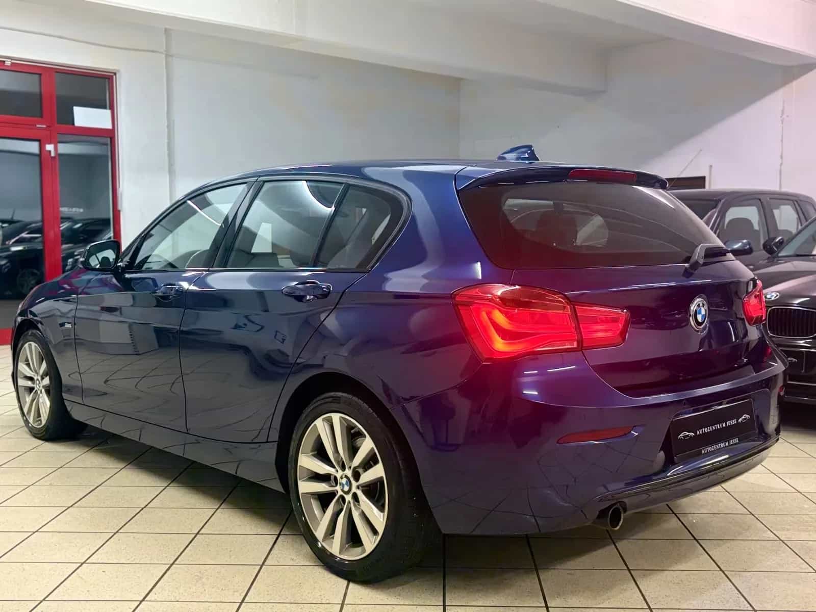 BMW 1 Series 07/2017-photo-4