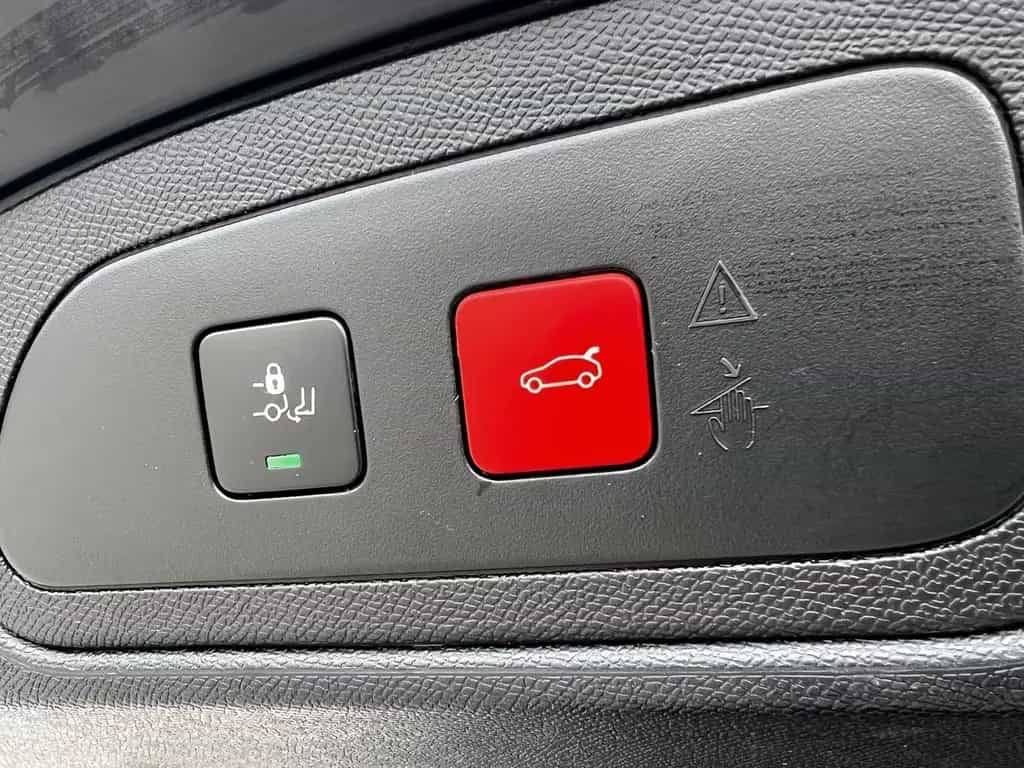DS Automobiles DS7 (Crossback) BlueHDi 131PS Chic Automatik Cam 03/2020-photo-15