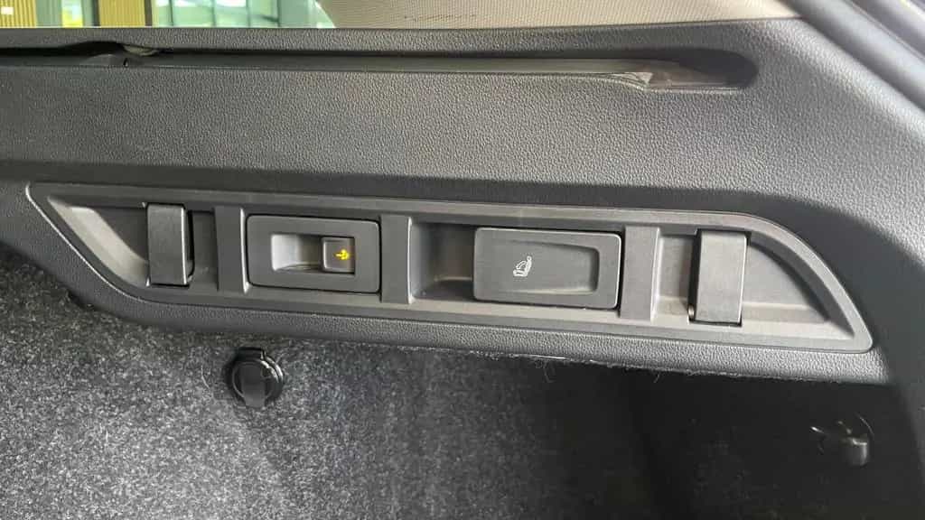 Skoda Octavia Combi First Edition 2.0 TDI DSG LED Navi 06/2021-photo-32