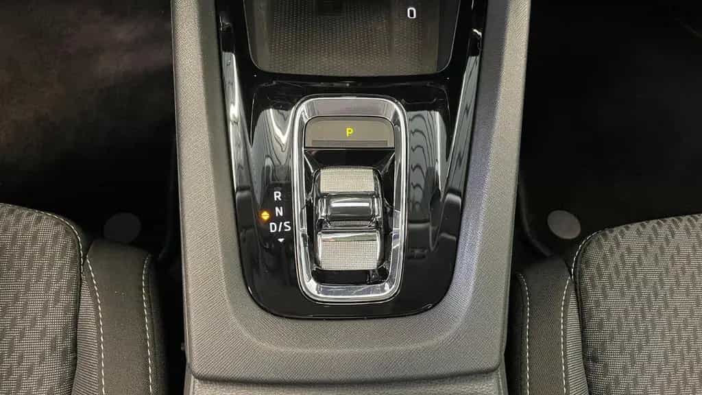 Skoda Octavia Combi First Edition 2.0 TDI DSG LED Navi 06/2021-photo-37