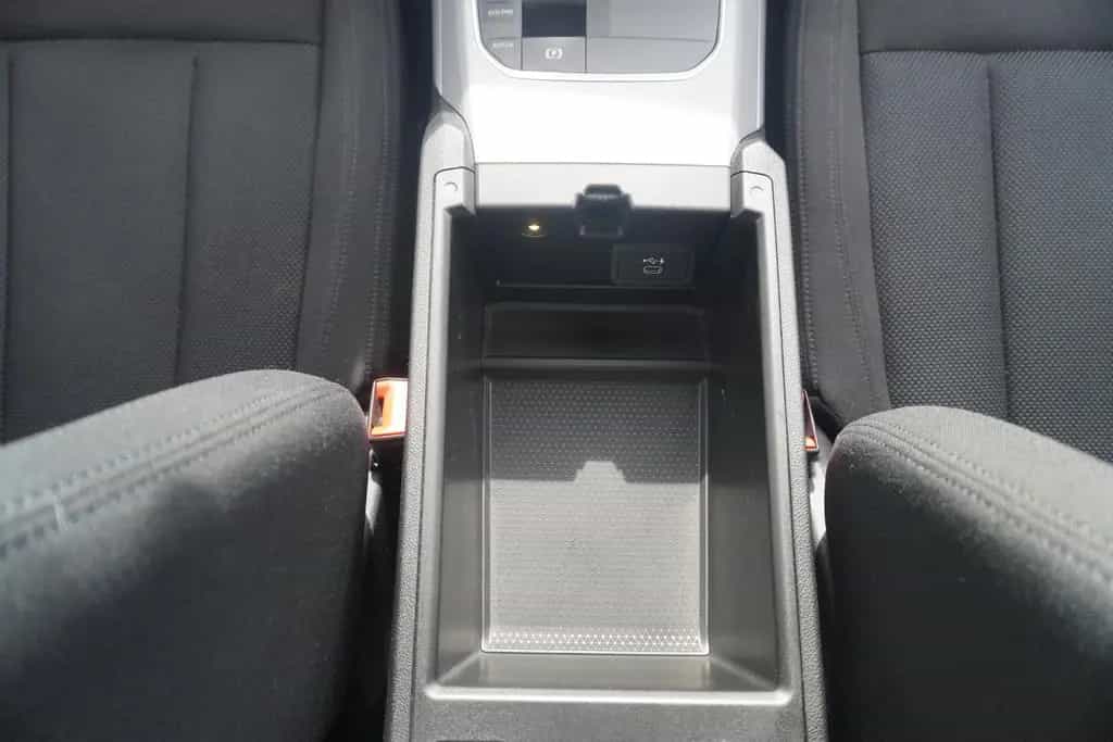 BMW 320 i Advantage LED Navi Digitales Cockpit PDC 06/2020-photo-23