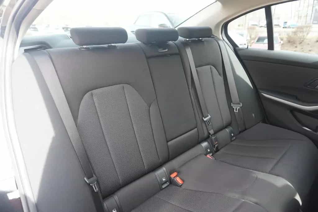BMW 320 i Advantage LED Navi Digitales Cockpit PDC 06/2020-photo-29