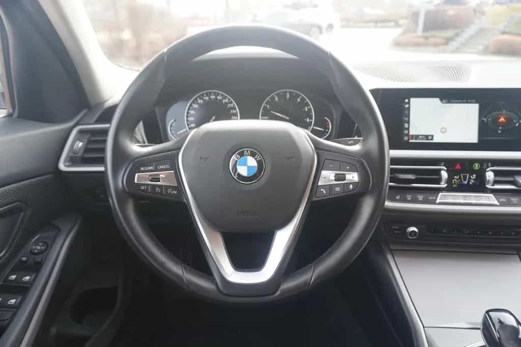 BMW 320 i Advantage LED Navi Digitales Cockpit PDC 06/2020-photo-8