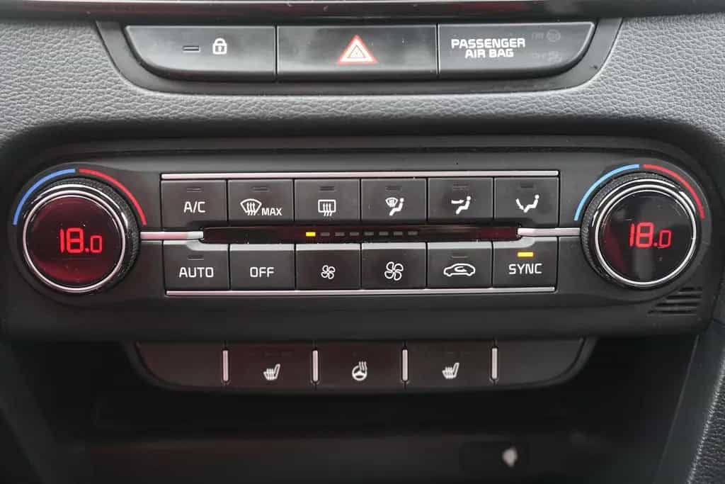 Kia ProCeed GT-Line 1.5 T-GDI LED Navi Sitzheizung 05/2021-photo-16