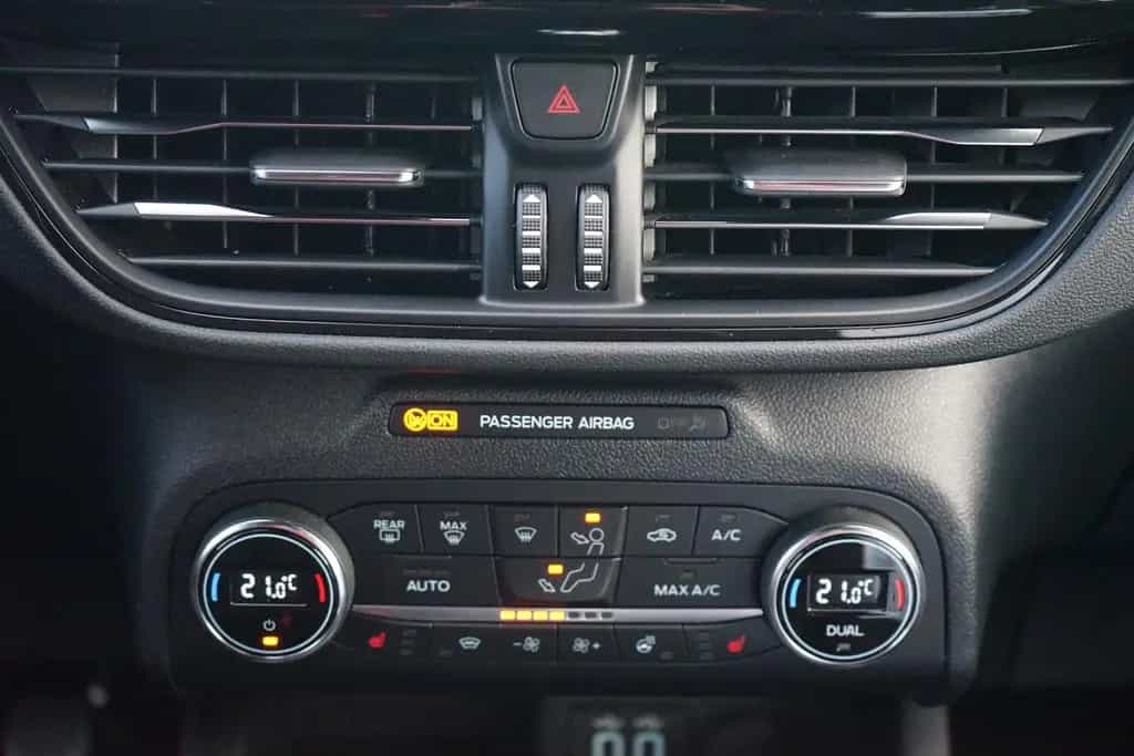 Ford Kuga ST-Line 1.5 EB LED Navi Kamera 02/2022-photo-17
