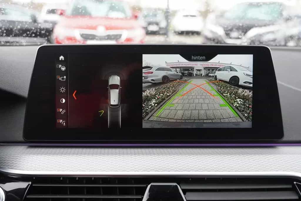 BMW 5 Series 530i M Sport Aut. Klimaaut. LED Navi Sitzheizung 05/2018-photo-12