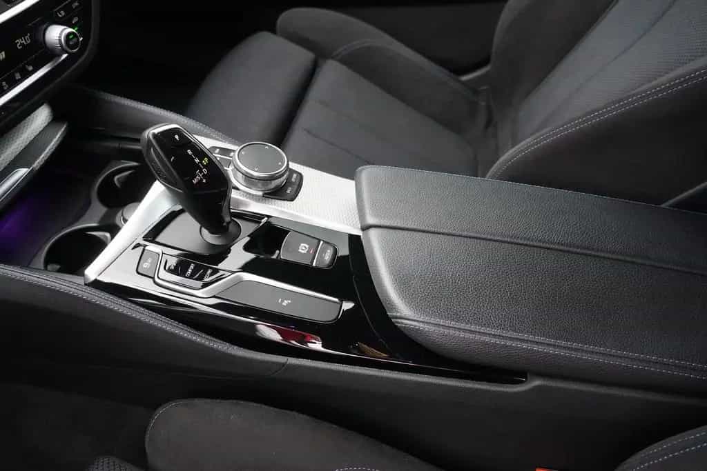 BMW 5 Series 530i M Sport Aut. Klimaaut. LED Navi Sitzheizung 05/2018-photo-18