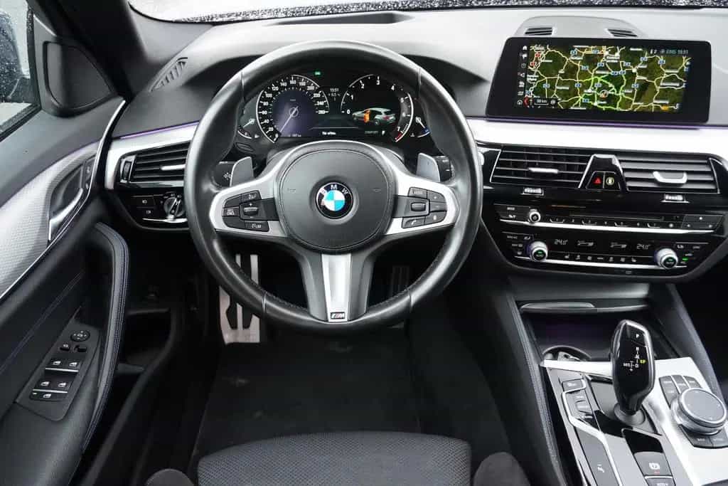 BMW 5 Series 530i M Sport Aut. Klimaaut. LED Navi Sitzheizung 05/2018-photo-19
