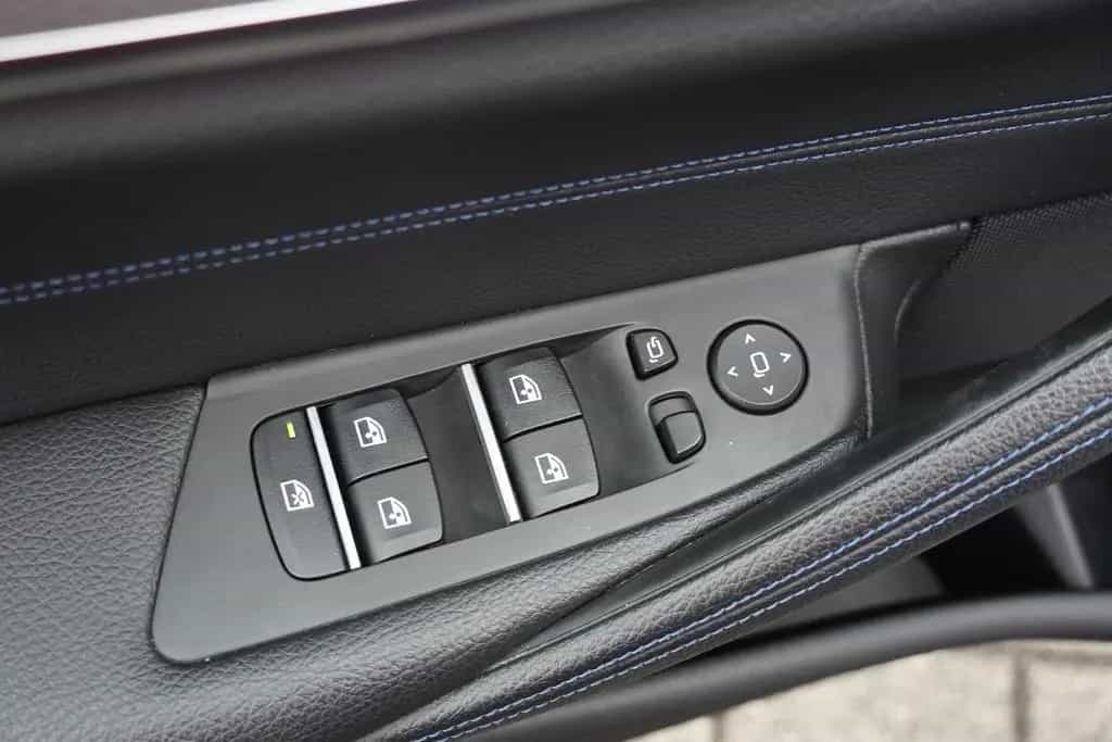 BMW 5 Series 530i M Sport Aut. Klimaaut. LED Navi Sitzheizung 05/2018-photo-29