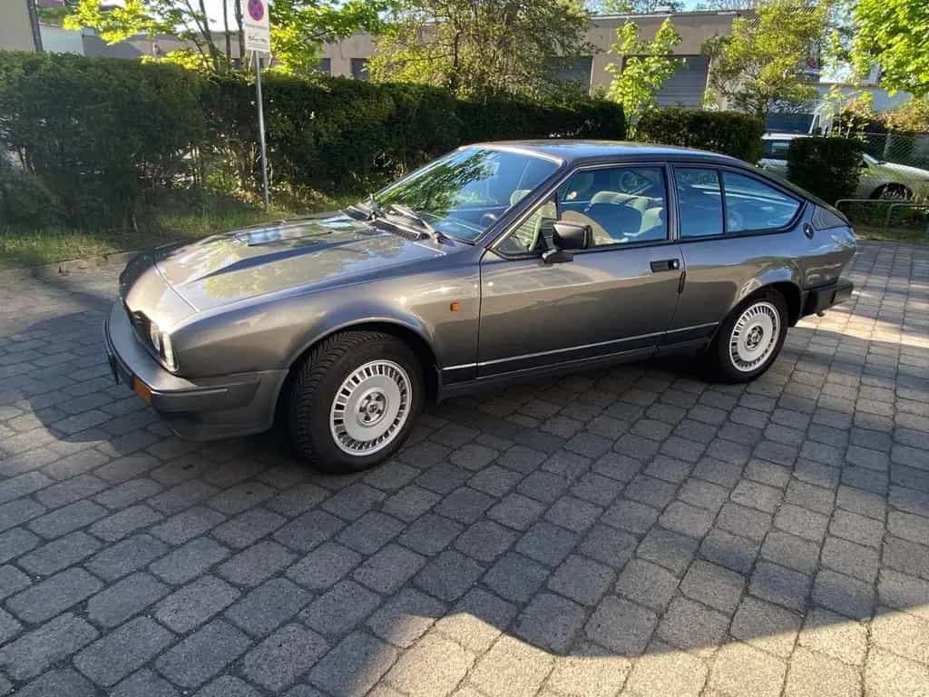 Alfa Romeo GTV6 *** 1. Hand *** 3 Liter 06/1982-photo-4