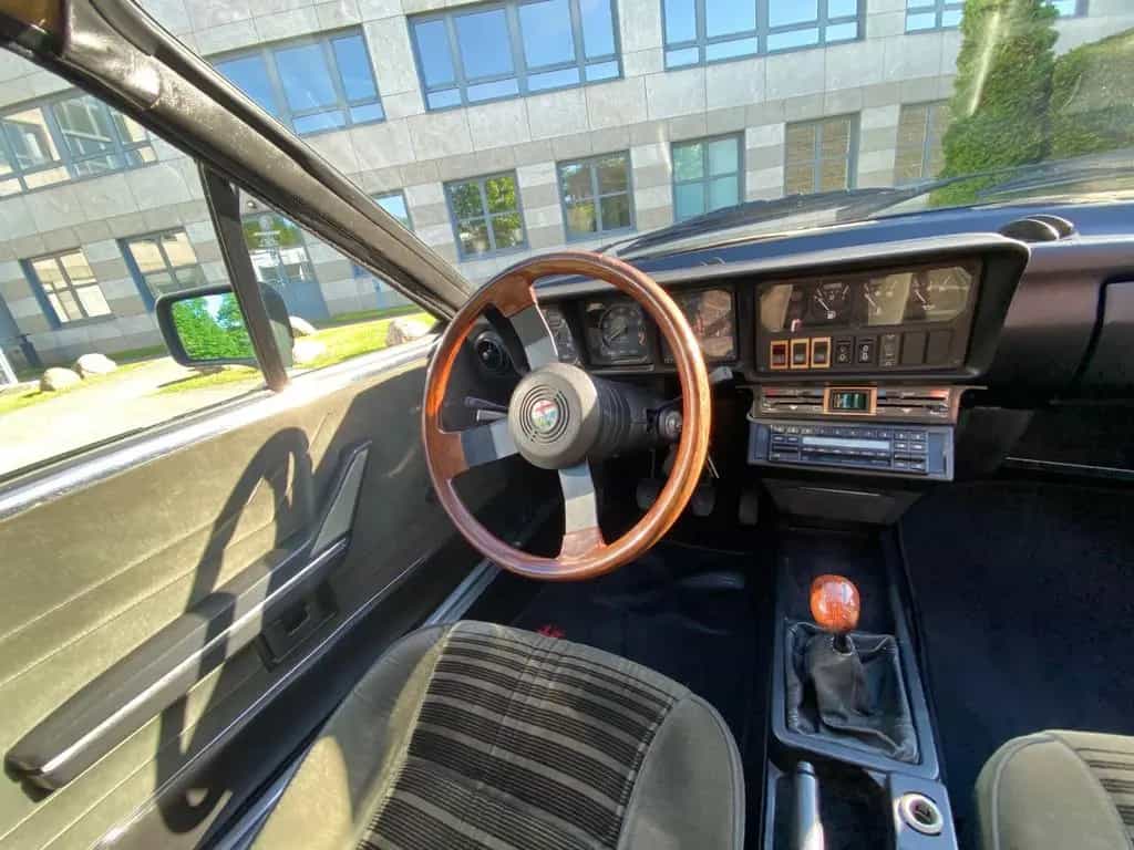 Alfa Romeo GTV6 *** 1. Hand *** 3 Liter 06/1982-photo-9