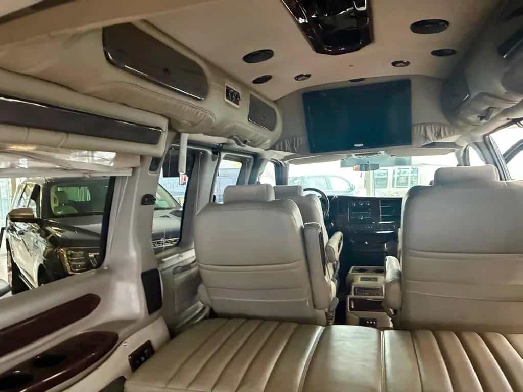 GMC Savana 5,3l V8 Explorer Limited 08/2012-photo-4