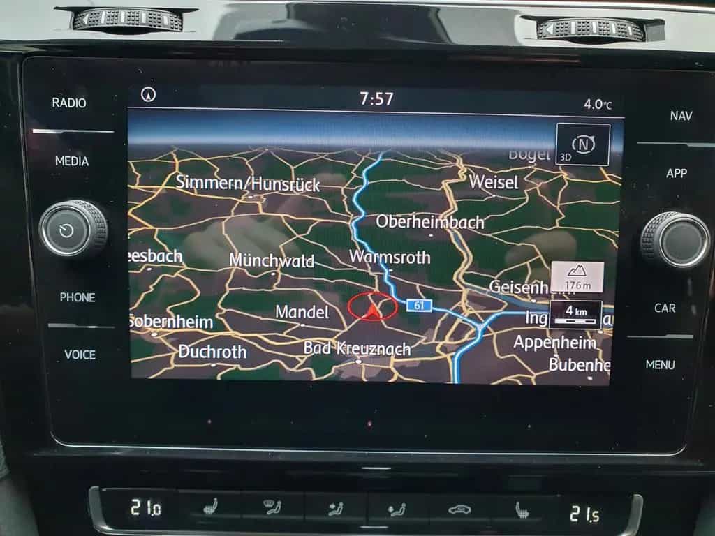 Volkswagen Golf VII Highline BMT*LED*Pano*ACC*Virtual*Blind 04/2017-photo-20
