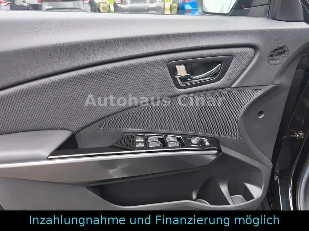 Ssangyong Tivoli 1.5T-GDi Blackline*Navi*Kamera*Leder*LED* 08/2023-photo-12