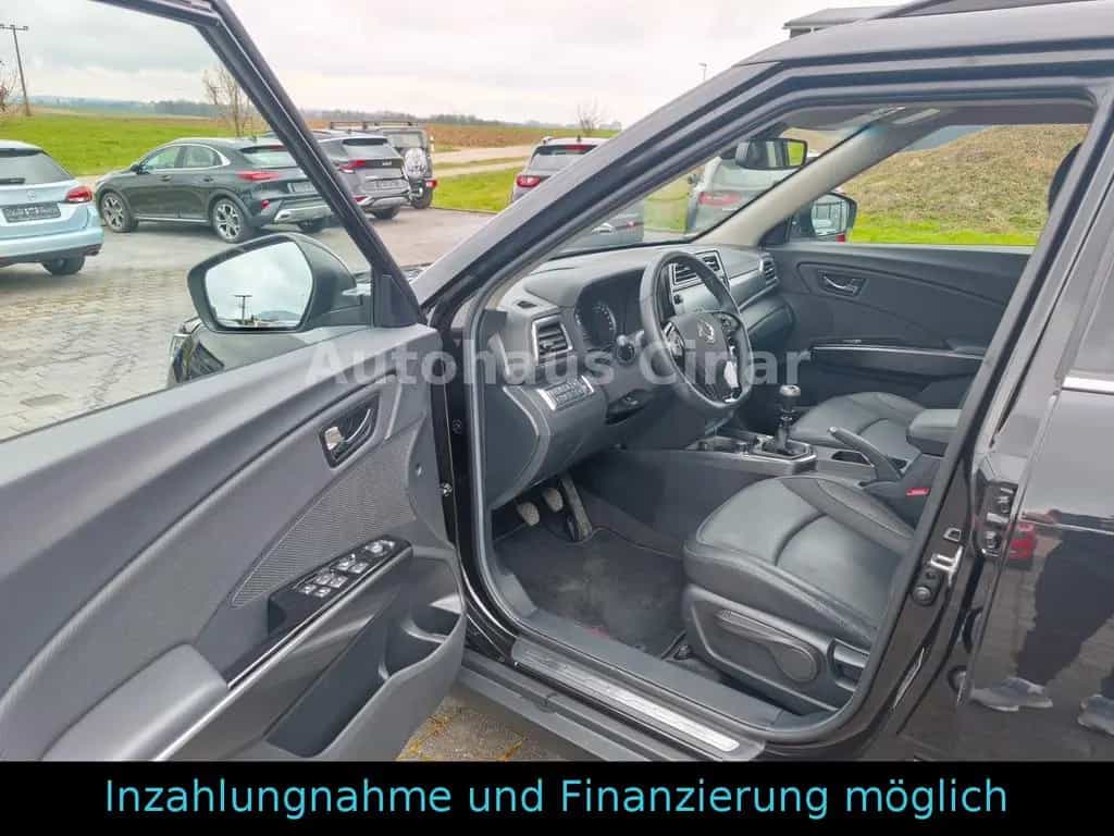 Ssangyong Tivoli 1.5T-GDi Blackline*Navi*Kamera*Leder*LED* 08/2023-photo-8