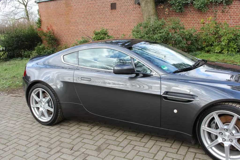 Aston Martin V8 Vantage 4.3l - 11/2006-photo-10