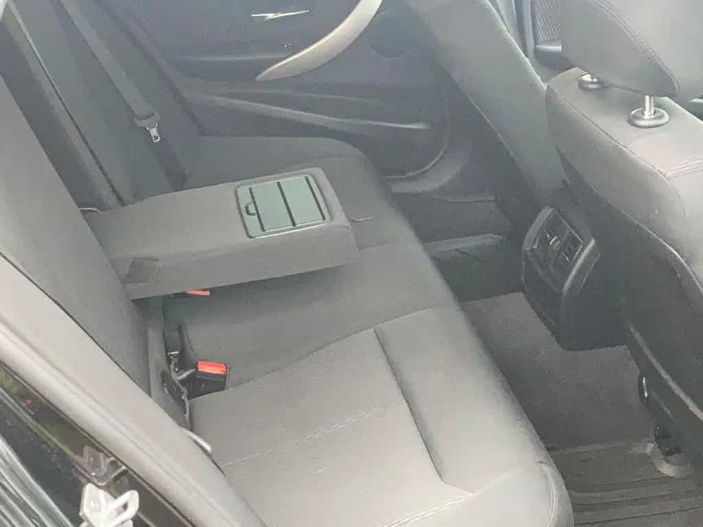 BMW 3 Series 01/2018-photo-15
