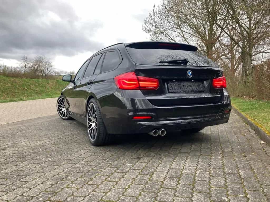 BMW 3 Series 01/2018-photo-6