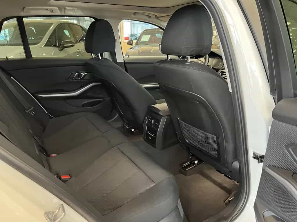 BMW 318 Pano*Dig.Cockpit*Tempomat*SHZ*Bluetooth*LED 10/2021-photo-17