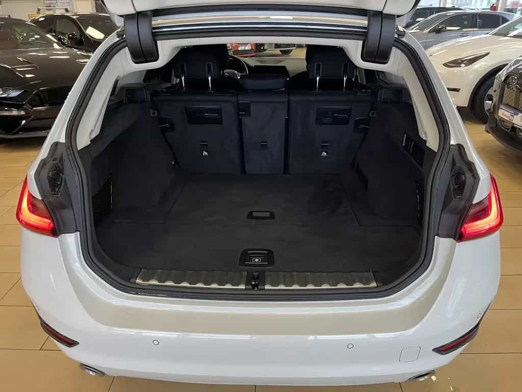 BMW 318 Pano*Dig.Cockpit*Tempomat*SHZ*Bluetooth*LED 10/2021-photo-5