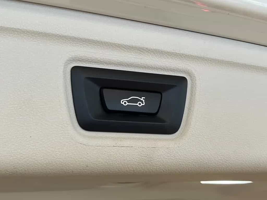 BMW 318 Pano*Dig.Cockpit*Tempomat*SHZ*Bluetooth*LED 10/2021-photo-6