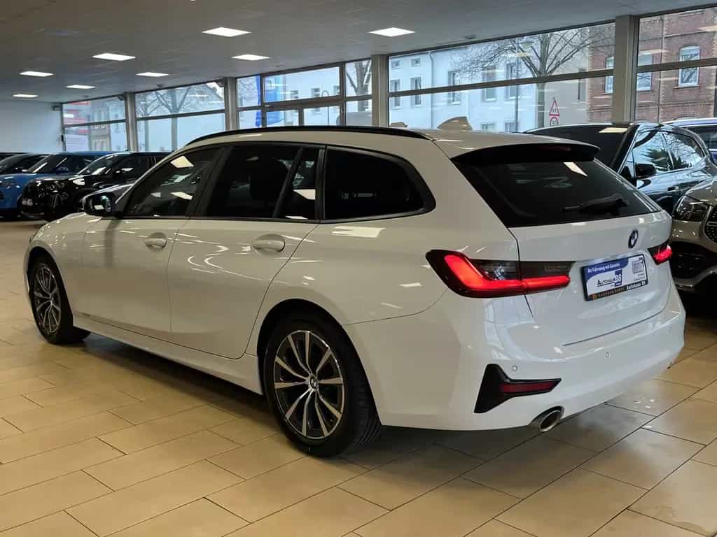 BMW 318 Pano*Dig.Cockpit*Tempomat*SHZ*Bluetooth*LED 10/2021-photo-7