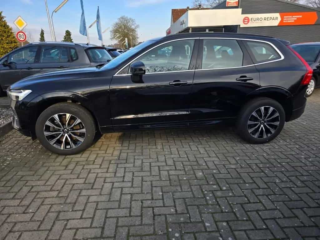 Volvo XC60 XC 60  B4 Autom. Navi AHK SHZ Kamera LED Driver 10/2022-photo-1