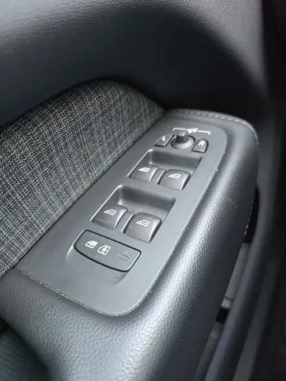 Volvo XC60 XC 60  B4 Autom. Navi AHK SHZ Kamera LED Driver 10/2022-photo-17