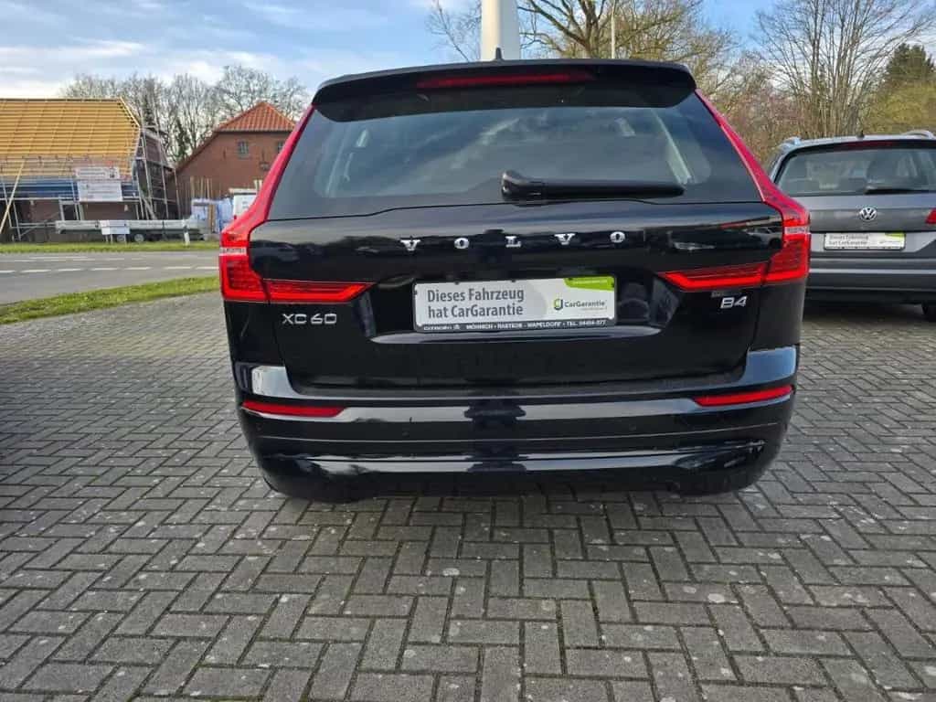 Volvo XC60 XC 60  B4 Autom. Navi AHK SHZ Kamera LED Driver 10/2022-photo-3
